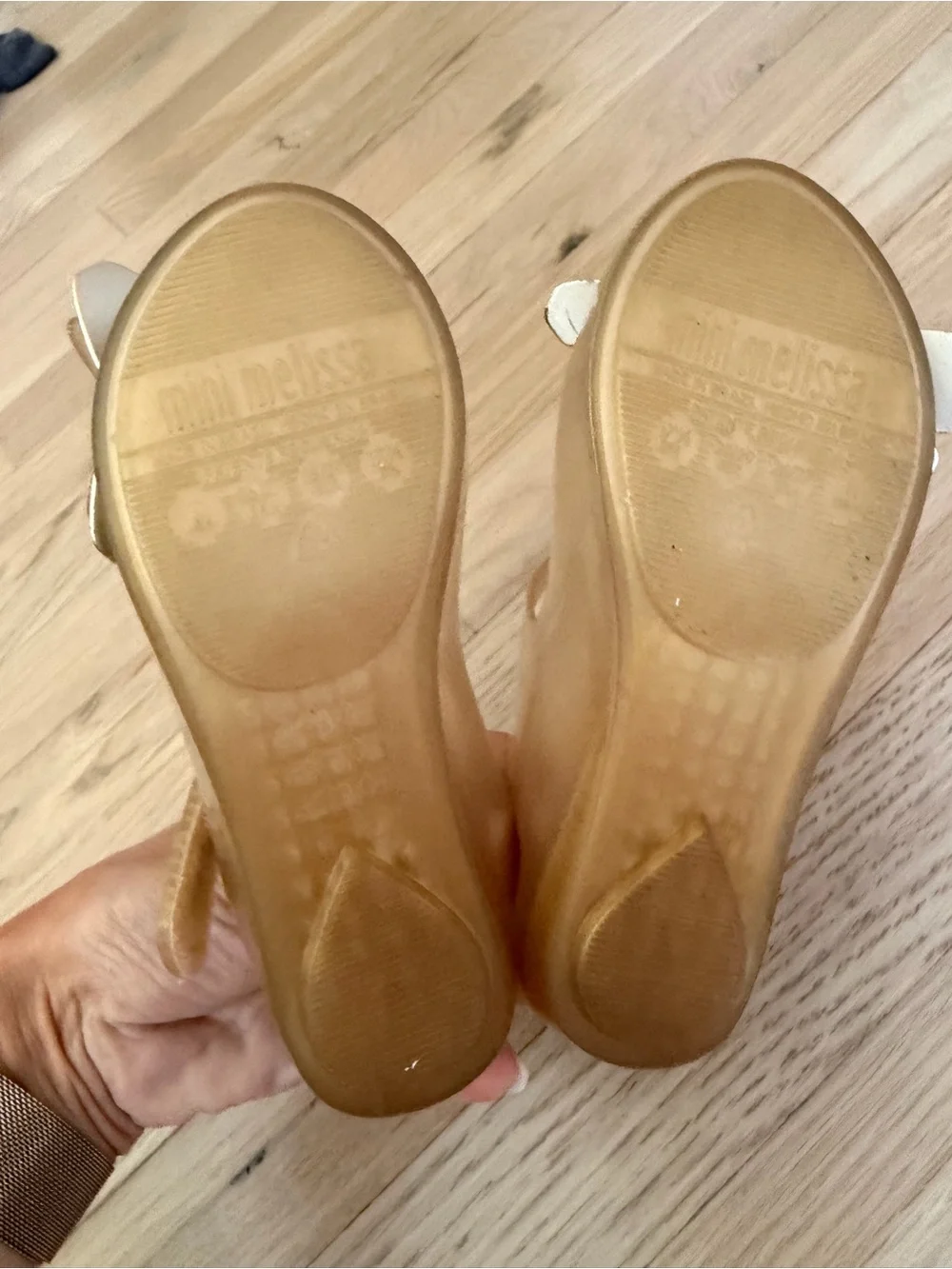Mini Melissa gold Maryjane size 11